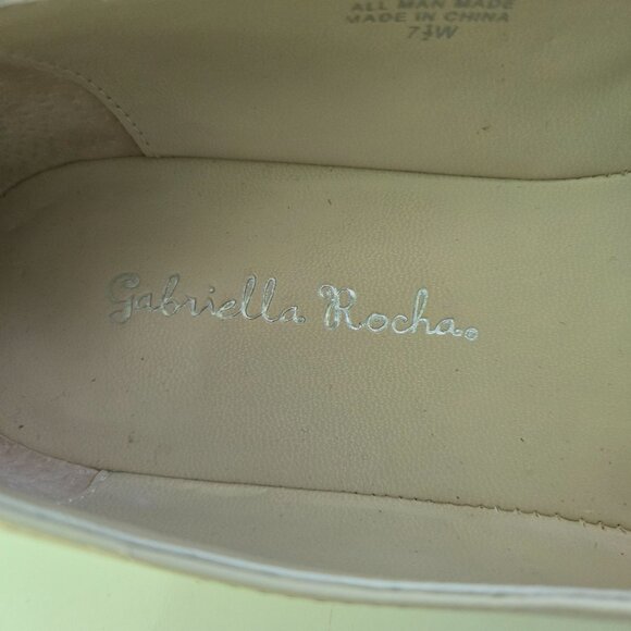 Gabriella Rocha Cream Faux Patent Leather Bow Detail True Baker Flats Size 7.5W - Picture 9 of 10